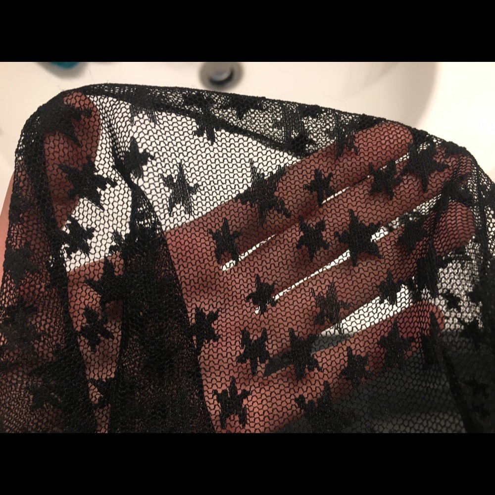 Zara Ruffled Starry Top - Picture 3 of 5